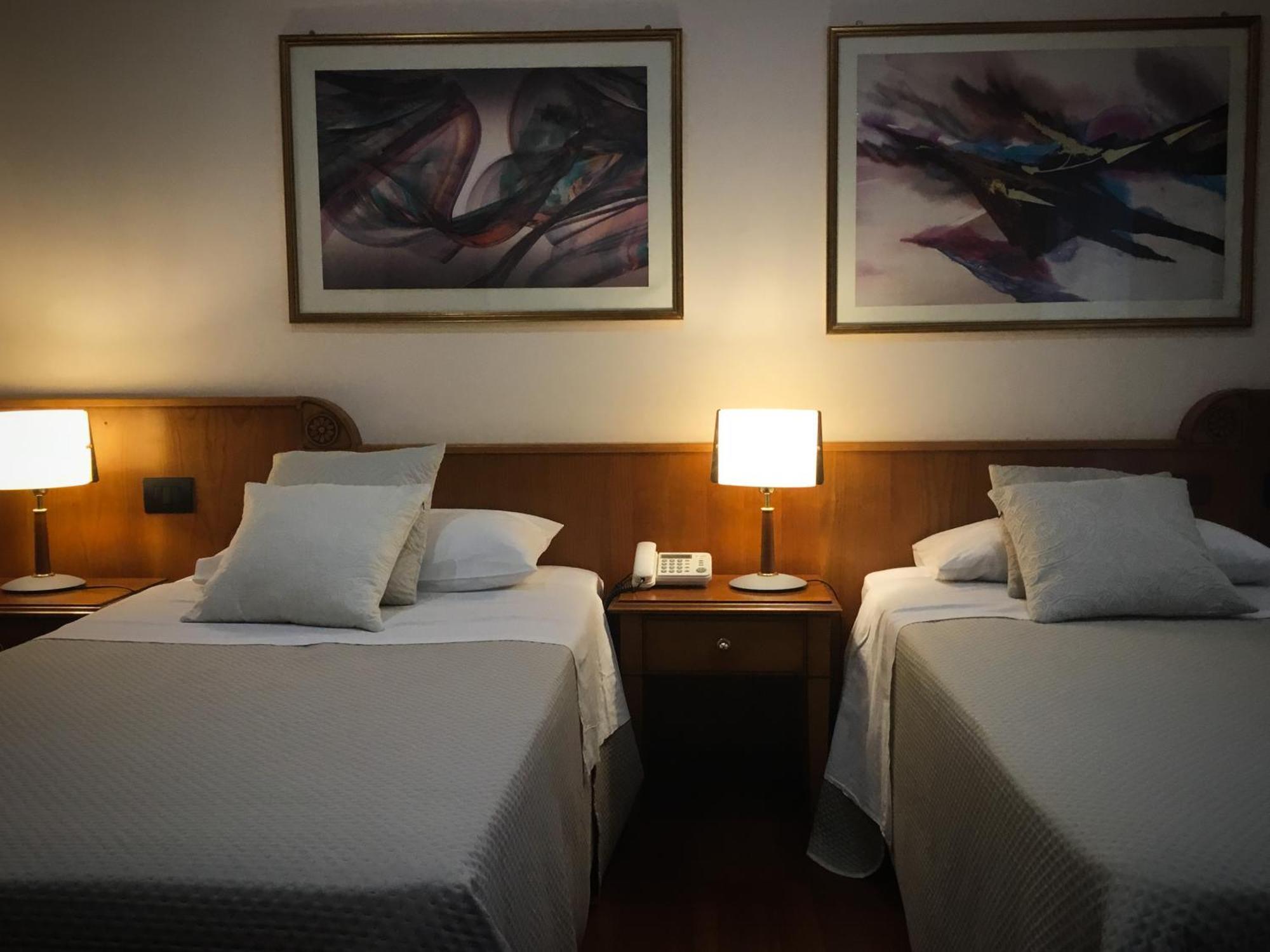 Erania Hotel Сала Консилина Екстериор снимка