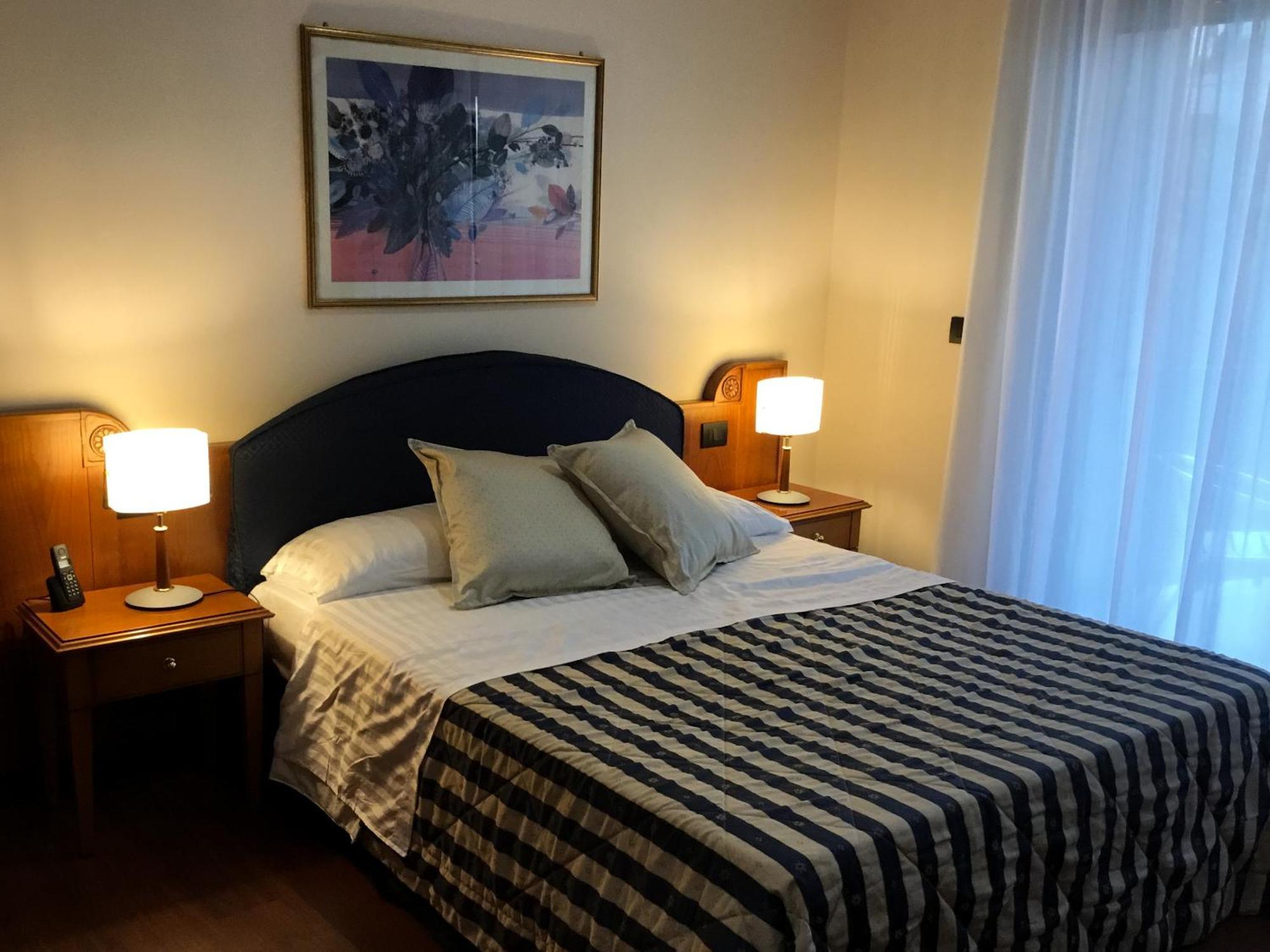 Erania Hotel Сала Консилина Екстериор снимка